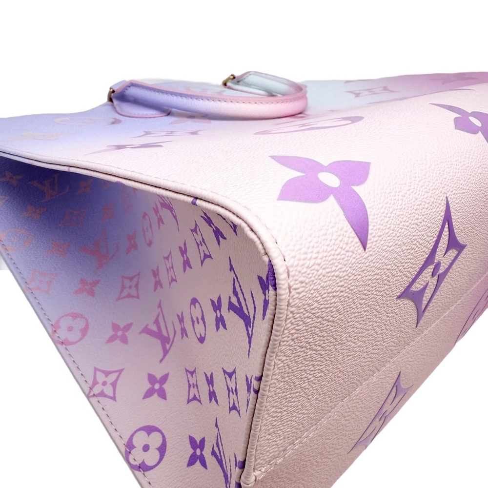 Louis Vuitton Monogram Giant Spring In The City OnTheGo GM Sunrise Pastel - Picture 8 of 16